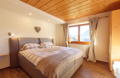 Sankt Valentin Apartment | 70 m² Apartment ∙ 2 bedrooms ∙ 4 guests