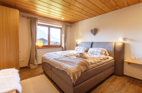 Sankt Valentin Apartment | 70 m² Apartment ∙ 2 bedrooms ∙ 4 guests