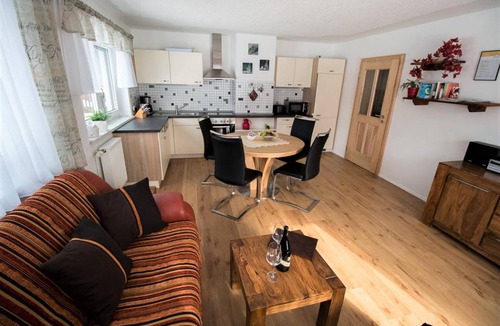 Hohenau Apartment | 70 m² Apartment ∙ 2 bedrooms ∙ 4 guests