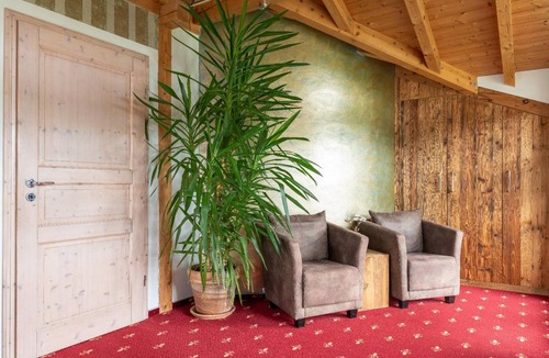 Langdorf Apartment | 70 m² Apartment ∙ 2 bedrooms ∙ 5 guests