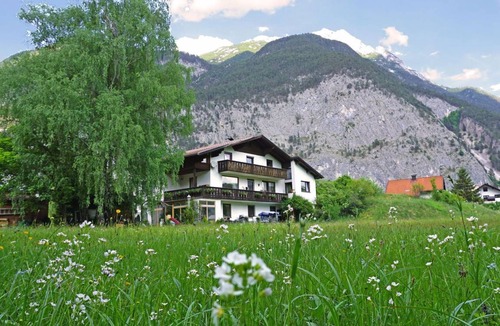Nassereith Apartment | 70 m² Apartment ∙ 2 bedrooms ∙ 4 guests