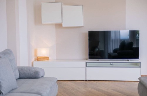 Immenstaad am Bodensee Apartment | 70 m² Apartment ∙ 1 bedroom ∙ 4 guests