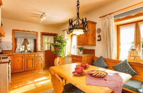Eisenberg Apartment | 70 m² Apartment ∙ 2 bedrooms ∙ 4 guests