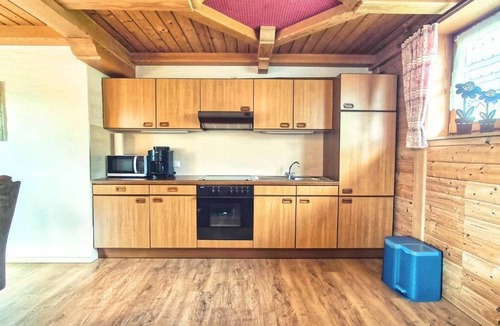 Arnbruck Apartment | 70qm-große Ferienwohnung mit Balkon in ruhiger Lage