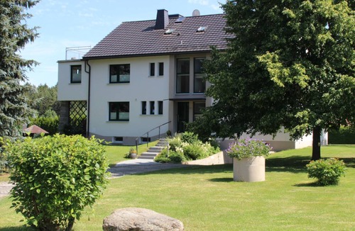 Bad Alexandersbad Apartment | 74 m² Apartment ∙ 1 bedroom ∙ 2 guests
