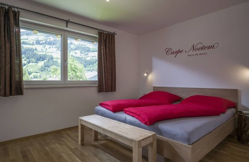 Ramsau im Zillertal Apartment | 75 m² Apartment ∙ 2 bedrooms ∙ 4 guests