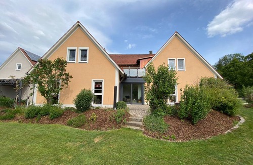 Ellingen Apartment | 75 m² Apartment ∙ 2 bedrooms ∙ 5 guests