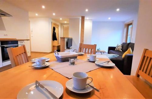Thalkirchdorf Apartment | 75 m² Apartment ∙ 2 bedrooms ∙ 5 guests