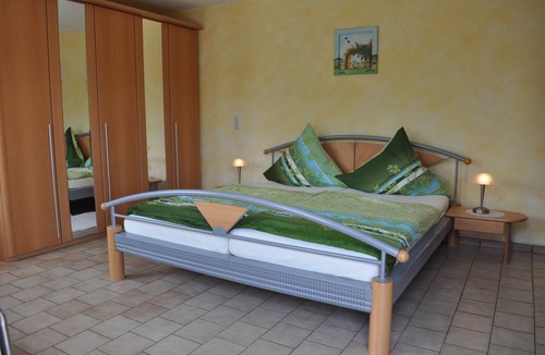 Vestenbergsgreuth Apartment | 78 m² Apartment ∙ 2 bedrooms ∙ 5 guests