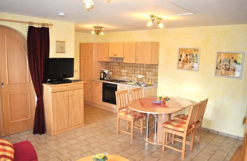 Vestenbergsgreuth Apartment | 78 m² Apartment ∙ 2 bedrooms ∙ 5 guests