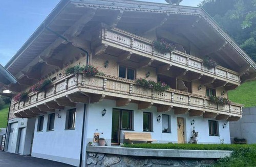 Volders Apartment | 80 m² Apartment ∙ 2 bedrooms ∙ 6 guests