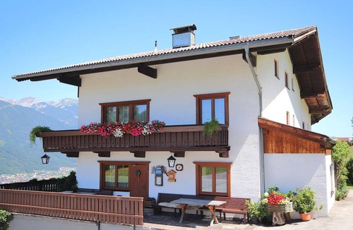 Schwaz Apartment | 80 m² Apartment ∙ 2 bedrooms ∙ 5 guests