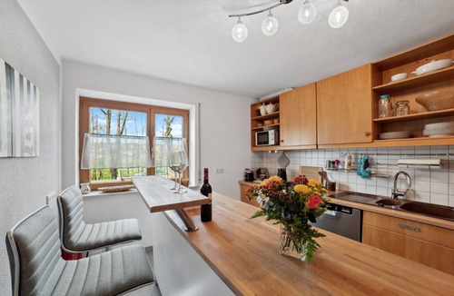 Wilhermsdorf Apartment | 80 m² Apartment ∙ 2 bedrooms ∙ 4 guests