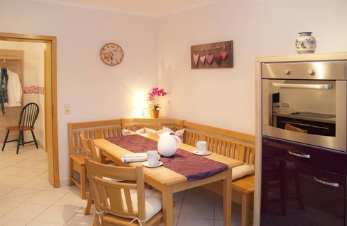 Viereth-Trunstadt Apartment | 80 m² Apartment ∙ 1 bedroom ∙ 4 guests