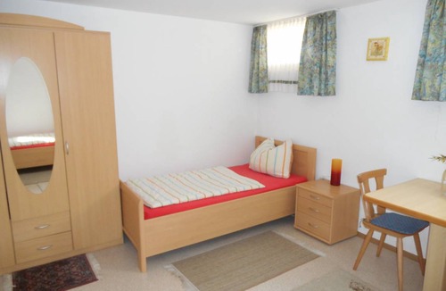 Bad Goegging Apartment | 80 m² Apartment ∙ 2 bedrooms ∙ 4 guests