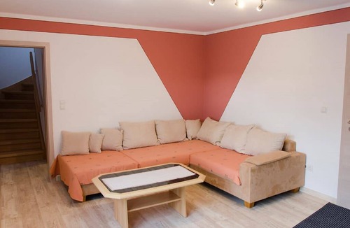 Barnau House | 80 m² House ∙ 2 bedrooms ∙ 4 guests