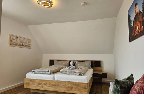 Sinzing Apartment | 83 m² Apartment ∙ 3 bedrooms ∙ 5 guests