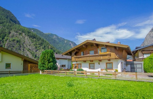 Umhausen Apartment | 85 m² Apartment ∙ 2 bedrooms ∙ 4 guests