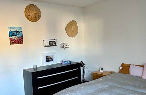 Alt-Moosach Apartment | 85 m² Apartment ∙ 2 bedrooms ∙ 3 guests