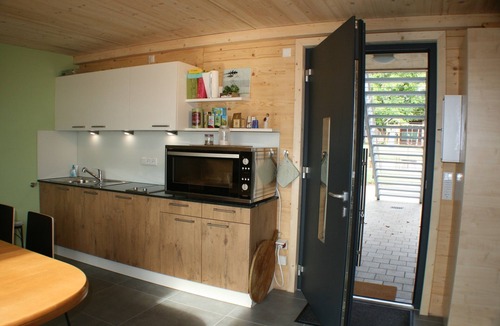 Aue Apartment | 86qm-große Komfort-Ferienwohnung im Erdgeschoss mit großer Terrasse, gut geeignet für Allergiker, schöne Aussicht