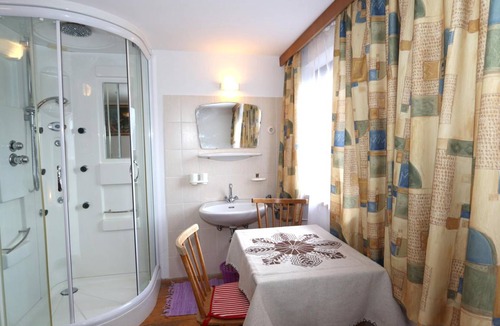 Bruck am Ziller Apartment | 90 m² Apartment ∙ 3 bedrooms ∙ 10 guests