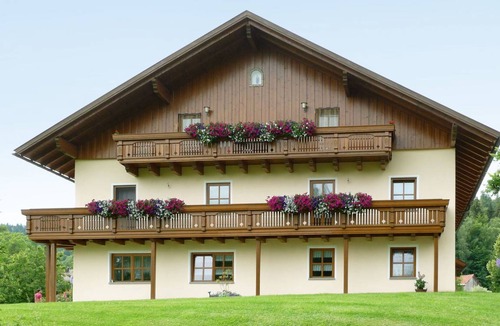 March Apartment | 90 m² Apartment ∙ 1 bedroom ∙ 5 guests