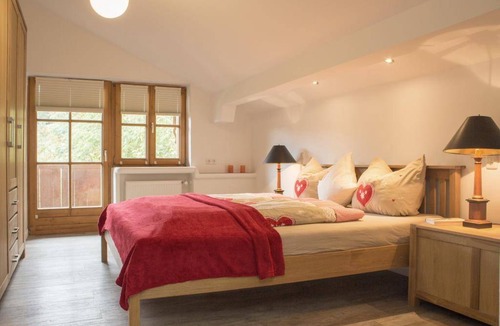 Siegsdorf Apartment | 90 m² Apartment ∙ 3 bedrooms ∙ 5 guests