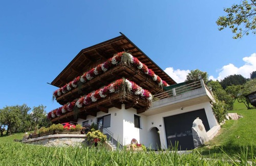 Distelberg Apartment | 90 m² Apartment ∙ 2 bedrooms ∙ 6 guests