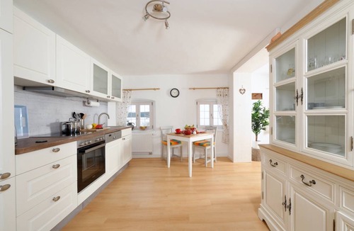 Meisham Apartment | 94 m² Apartment ∙ 2 guests