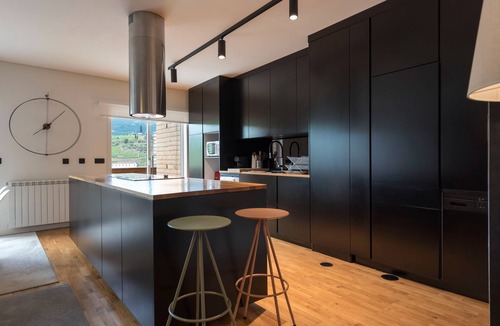 Peso da Regua Apartment | 97 River View Penthouse in Douro: Terrace & Wine