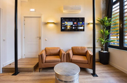 Imperial Apartment | A IM La Latina-City Centre-WiFi-AC-SmartTV A