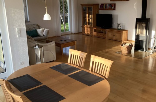 Dittelbrunn Apartment | Absolute Ruhe in Zentraler Lage - wir Freuen uns auf Sie!