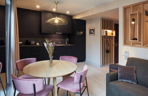 Veielbrunnen Hotel | Adagio Stuttgart Neckarpark