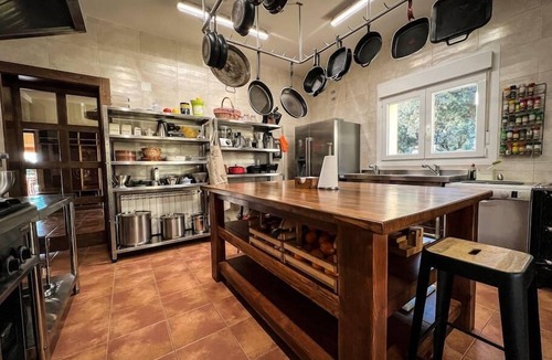 La Iglesuela House | Adorable chalet on a 2-hectare private estate