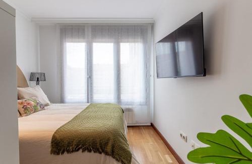 Distrito Oeste Apartment | AH Delux3Rooms Gijón VUT6893AS