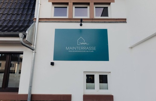 Miltenberg Apartment | Air-conditioned apartment (32.5 sqm) with box-spring bed
