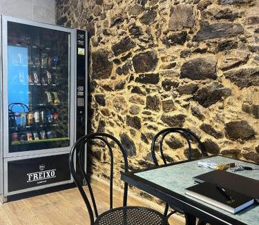 Palas de Rei Hostel | Albergue Freixo