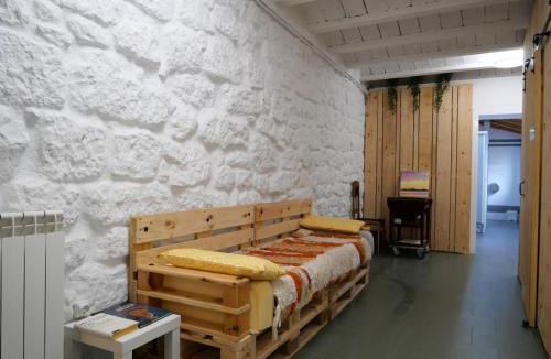Hornillos del Camino Hostel | Albergue Municipal de peregrinos Pilgrim Hostel