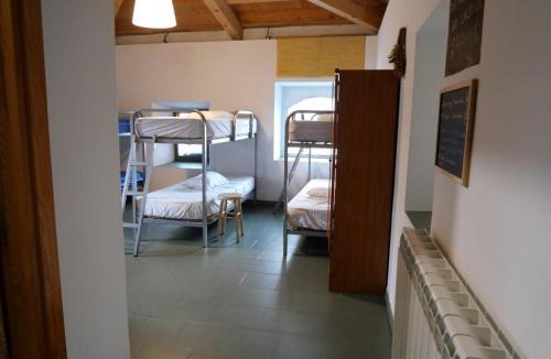 Hornillos del Camino Hostel | Albergue Municipal de peregrinos Pilgrim Hostel