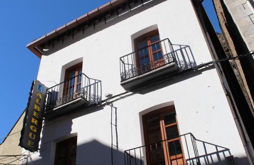 Canfranc Hostel | Albergue-Refugio Sargantana
