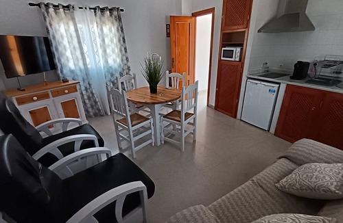 Orgiva Villa | ALCALA DEL RIO, 2 bedroom house en complejo rural