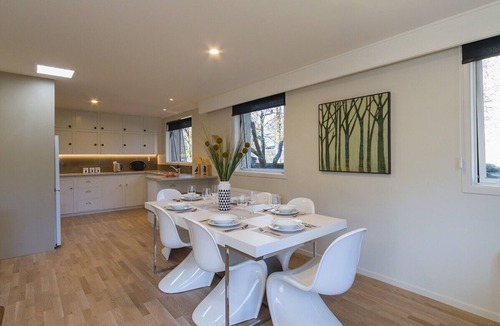 Arrowtown Cottage | Alchemy Cottage - Arrowtown Holiday Home