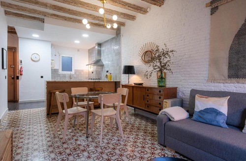 Sant Antoni Apartment | Almodovar Apartment Barcelona