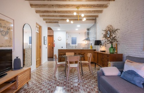 Sant Antoni Apartment | Almodovar Apartment Barcelona