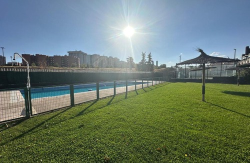 Hortaleza Apartment | Alojamiento con parking y piscina en Sanchinarro