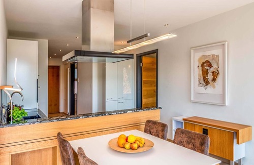 Pelham Apartment | Alpa-art, 90 qm Erdgeschoss, 2 separate Schlafzimmer, 2 Bäder