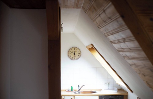 Memmingen Apartment | Alpen-hostel Nordgrat 7 Buxacher Straße 23 mit Motorradvermietung