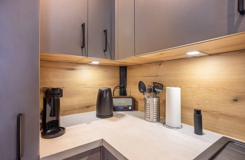 Seeg Apartment | ‘Alpenvorland’ holiday flat with mountain view, terrace, Wi-Fi and incl. Königscard