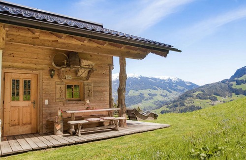 Hippach-Schwendberg Ski Chalet | Alpine Chalet Bergkristall