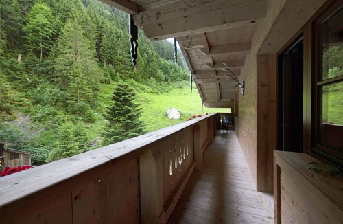 Mayrhofen Ski Chalet | Alpine Chalet Lacknerbrunn 25-30 persons with Mountain View